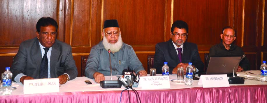 Mahbubur Rahman, president of ICCB, Asif Ibrahim, Former DCCI President, and Aftab UL Islam, President of American Chamber of Commerce in Bangladesh attend the press briefing at the Metropolitan Chamber of Commerce and Industry (MCCI) in the capital on We