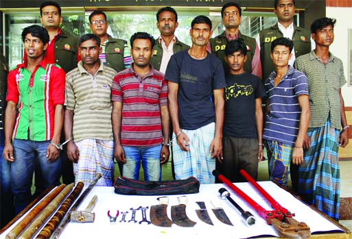 DB police raided the Uttara area on Thursday and arrested seven dacoits with goods laden truck. Some lethal weapons were also recovered from their possession.