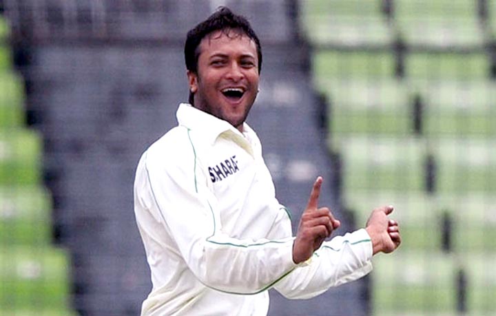 Shakib Al Hasan took 6 for 59 on his comeback from a suspension on the first day of the Mirpur Test against Zimbabwe