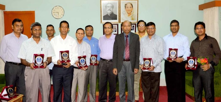 A team of Padma Bridge Construction Team called on Chittagong University of Engineering and Technology (CUET) VC Prof Dr Md Jahangir Alam at CUET on Wednesday.