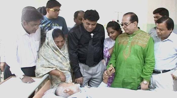 State Minister for Youth and Sports Biren Sikder visited Dhaka Medical College Hospital to see the condition of Chairman of Women's Wing of BFF Sirajul Islam Bachchu on Tuesday. Additional Director of RB Group FM Iqbal Bin Anwar Dawn was also present at