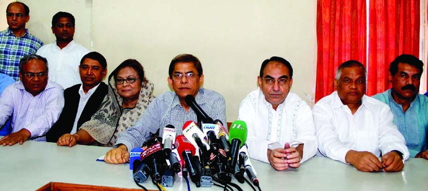 BNP Acting Secretary General Mirza Fakhrul Islam Alamgir speaking at a press conference at the party central office in the city's Nayapalton on Saturday in protest against not getting permission for holding public meeting in the city's Suhrawardy Udyan.