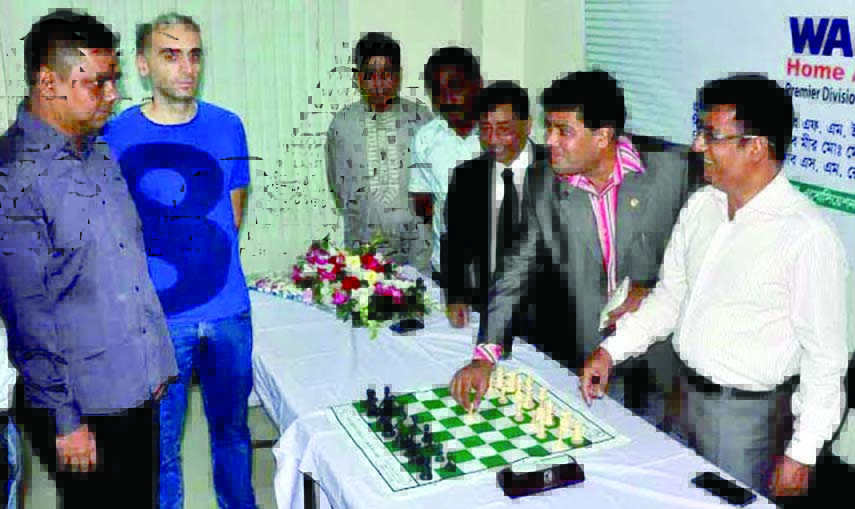 Additional Director of RB Group FM Iqbal Bin Anwar Dawn formally opens the Walton Home Appliance Premier Division Chess League at the Media Centre of Bangladesh Olympic Association Bhaban on Wednesday.