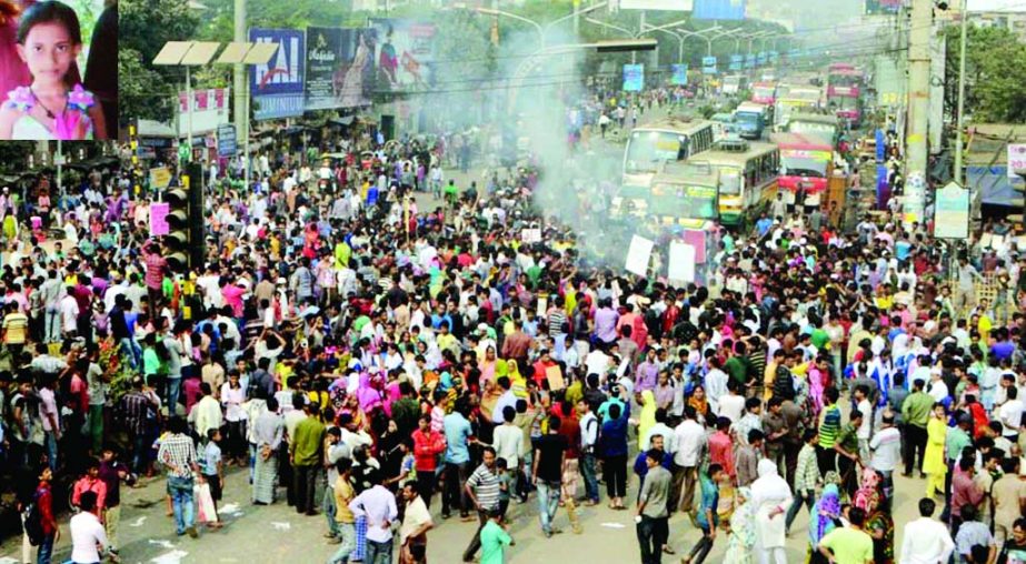 Agitating locals blocked the highway at Bhatara area near Gulshan in city demanding capital punishment to killers of nine-year-old child Farzana Akhter (inset) on Friday.