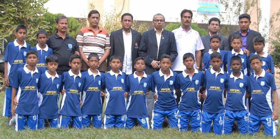 Members of Bangladesh National Under-12 Football team pose for a photo session at the BFF Artificial Turf on Wednesday before leaving the city for Malaysia to take part in the ensuing Super Mokh Cup scheduled to be held in Malaysia.