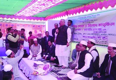 JHENIDAH: Industries Minister Amir hossain Amu MP speaking as Chief Guest at the sugarcane crushing ceremony of Mobarakganj Sugar Mill yesterday.