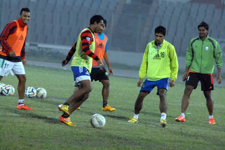 Players of Bangladesh National Football team took part a practice session at the Bangabandhu National Stadium on Monday.