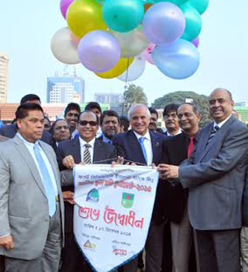 President of International Hockey Federation (FIH) Leonardo Negre inaugurating the First Security Islami Bank School Hockey Tournament by releasing the balloons as the chief guest at the Moulana Bhashani National Hockey Stadium on Wednesday.