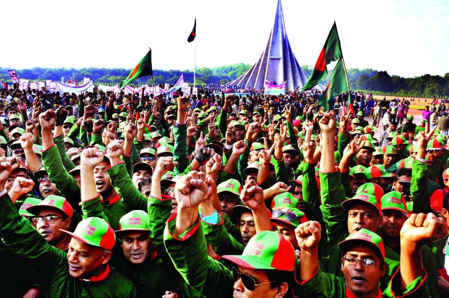 People of all walks of life pledge to protect the independence of Bangladesh after placing wreaths at the Savar Mausoleum marking the 44th Victory Day on Tuesday.