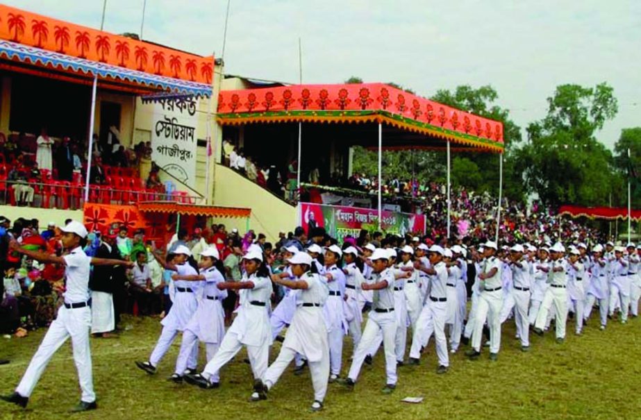 GAZIPUR: Participants at a display at Gazipur Stadium on the occasion of the Victory Day on Tuesday.