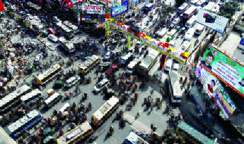 Sparse presence of vehicles was witnessed during blockade called by BNP-led 20-party alliance. The snap was taken from the city's Purana Palton area on Tuesday.