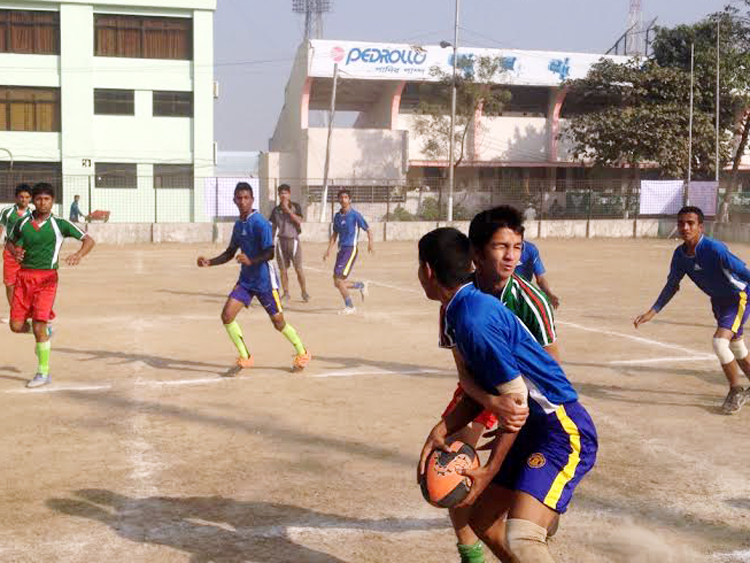 An action from the CZKS First Division Rugby League at the Chittagong Zila Krira Sangstha (CZKS) Ground on Tuesday.