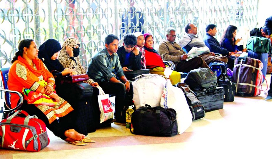 Train passengers remain in stranded due to blockade enforced by BNP-led 20-party alliance. The snap was taken from Kamalapur Railway Station in the city on Friday.