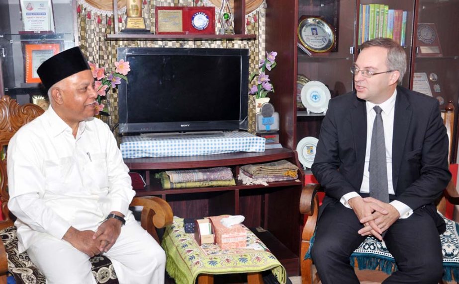 Swedish Ambassador to Bangladesh Mr John Frisell made a courtesy call on CCC Mayor M Monzoor Alam at his office on Sunday.