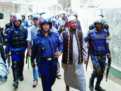 FENI: Police arrested Mufti Abdul Hannan, Feni Jamaat Ameer in a special drive on Friday. .