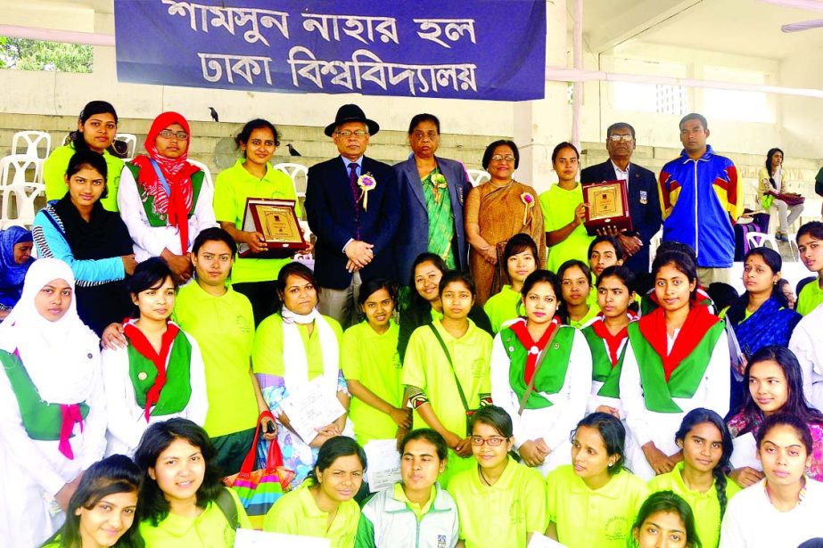 The winners of the Annual Sports Competition of Shamsun Nahar Hall of Dhaka University (DU) and Pro-Vice-Chancellor (Administration) of Dhaka University Professor Dr Shahid Akhter Hussain pose for a photo session at the central playground of DU on Friday.