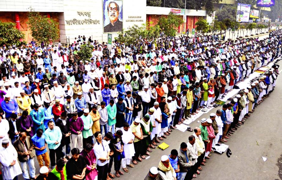 The gayebana Janaza for the victims of petrol bomb attacks being held by 14-party at Baitul Mukarram Mosque's southern side after Jumma prayer.