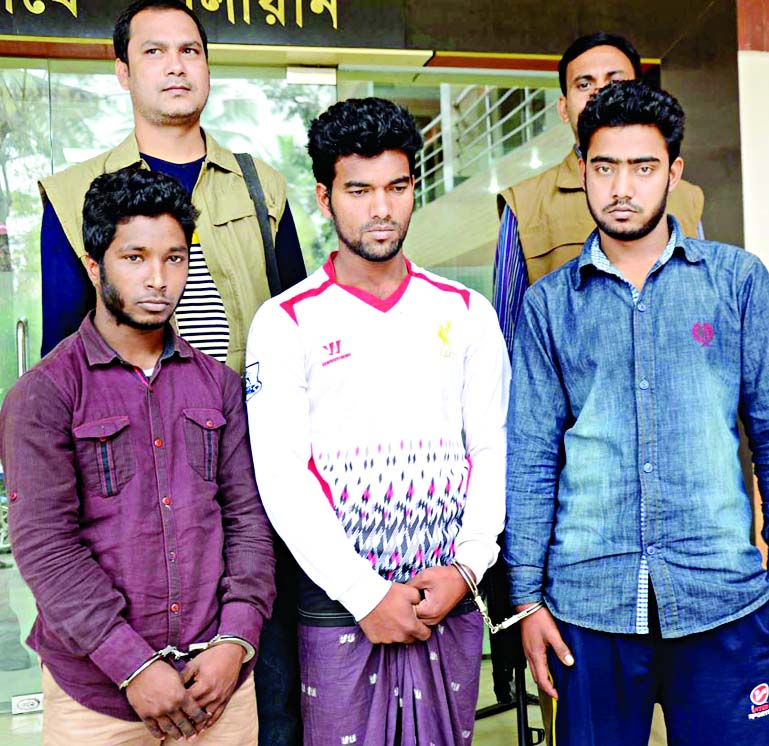 DB police detained three persons on Friday suspecting their involvement in hurling petrol bomb at a bus on Dhaka-Mawa Highway. They were arrested from Keraniganj.