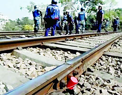 Law enforcers locked in clashes with Chhatra Dal activists following several crude bombs hurled at the railgate near B'baria Station targeting Dhaka-bound Subarna Express' train on Sunday. Banglar Chokh