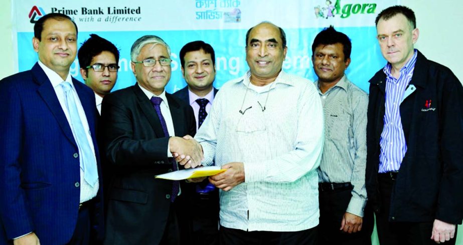 Ahmed Kamal Khan Chowdhury, Managing Director of Prime Bank Limited and Niaz Rahim, Managing Director of Rahimafrooz Superstores Ltd. sign a deal to serve 'Cash Back Service' at Agora in the city recently.