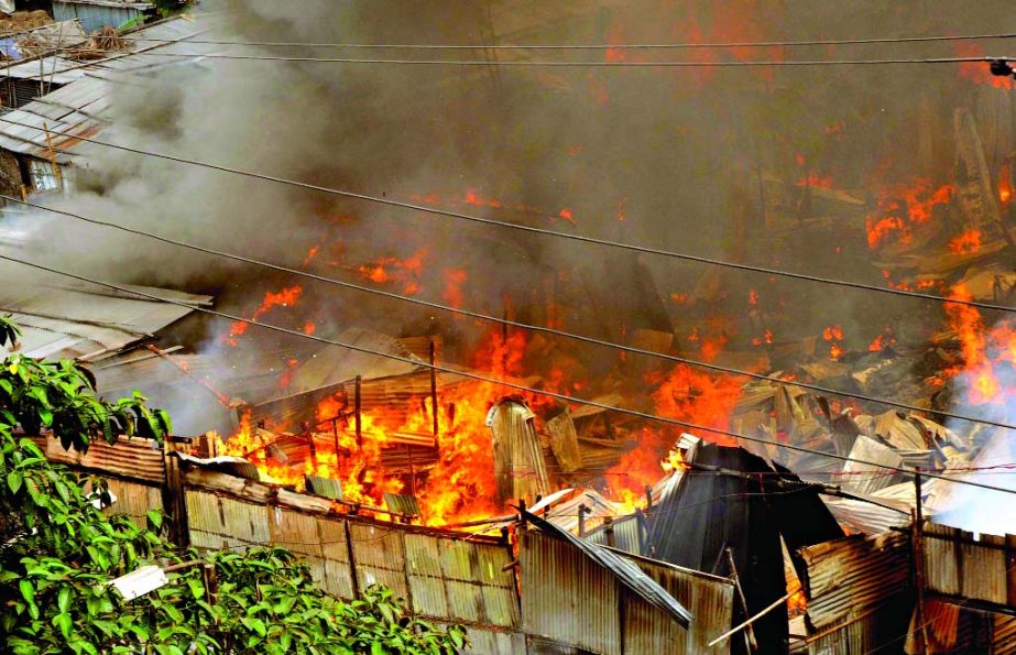 A devastating fire broke out at Agargaon slum gutting about three hundred houses on Wednesday.
