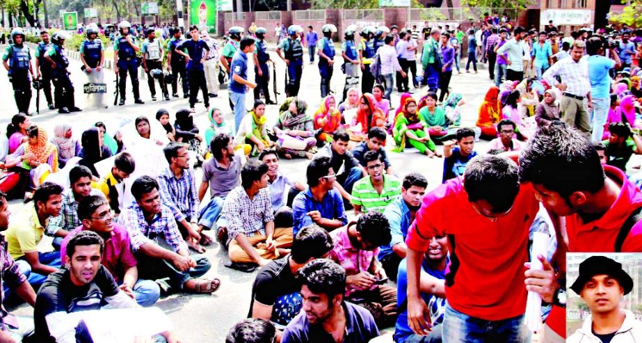Students of Sher-e-Bangla Agriculture University blockade Agargaon Street after go on rampage as one of their fellows was killed in road crash on Tuesday.