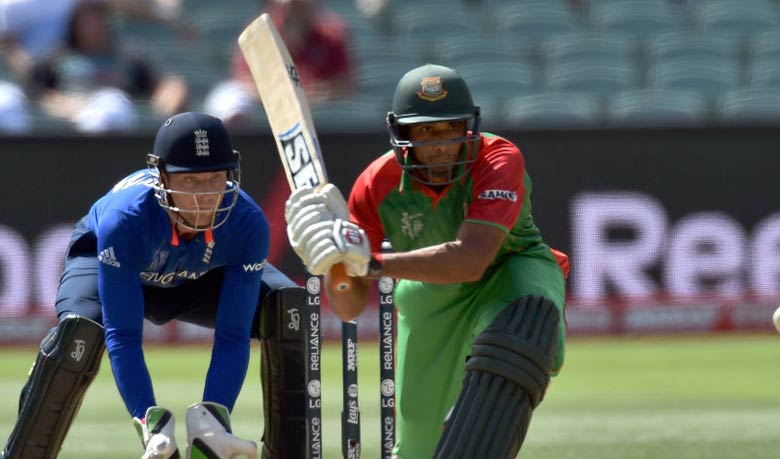 Mahmudullah lines up to sweep the ball, England v Bangladesh, World Cup 2015, Group A, Adelaide, March 9, 2015. espncricinfo