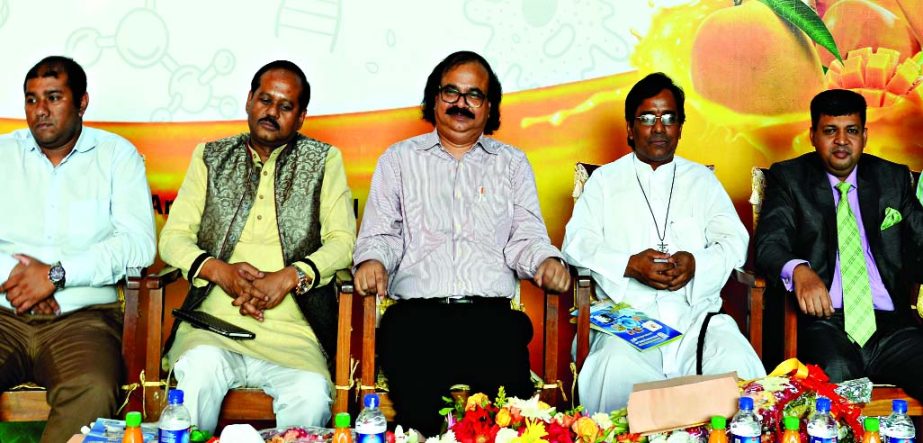 Vice Chancellor of Jagannath University Prof Dr Mizanur Rahman was present as chief guest at the Prize distribution ceremony of Science, Art Festival organised by Saint Gregory's High School on Friday.