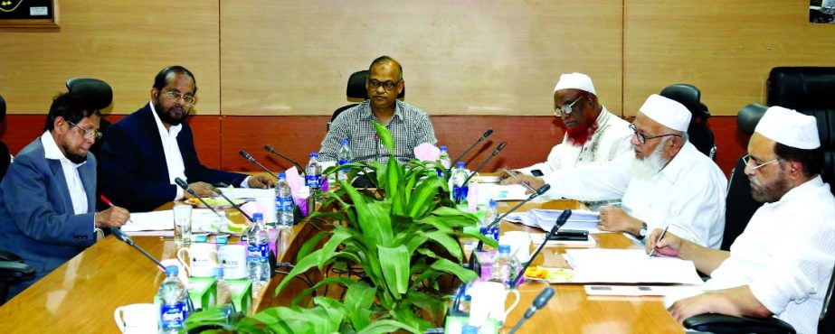 Abdus Samad, Chairman of Executive Committee of the Board of Directors of Al-Arafah Islami Bank Limited, presiding over the 479th meeting at the bank's board room on Thursday.