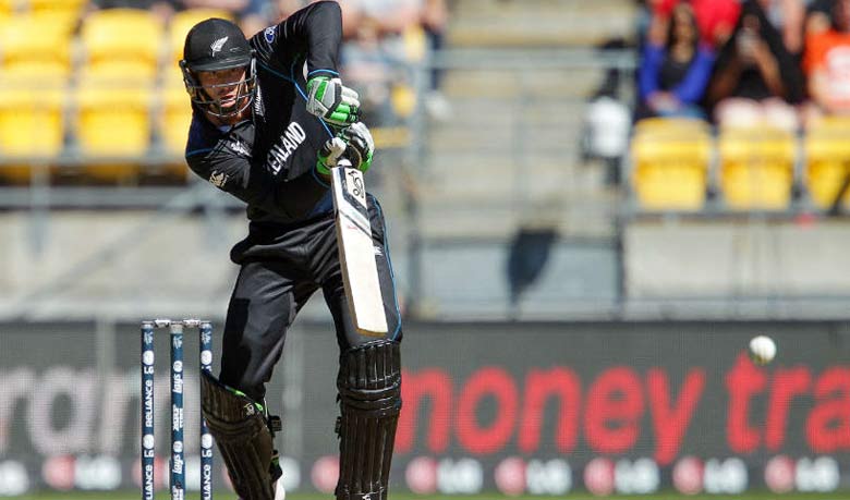Martin Guptill thrashes one through off side, New Zealand v West Indies, World Cup 2015, 4th quarter-final, Wellington, March 21, 2015. Photo: espncricinfo