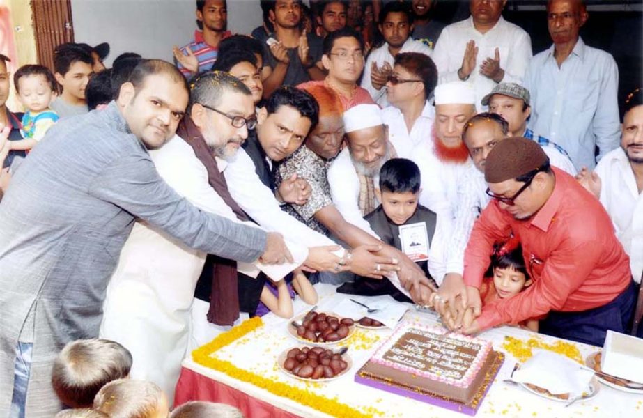 Dewan Bazaar Ward Awami League observed the 96th birthday of Bangabandhu Sheikh Mujibur Rahman at a function in the city yesterday.