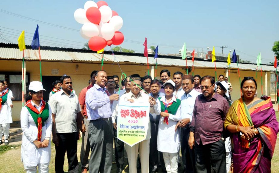 CCC Mayor M Monzoor Alam inaugurating academic building of Panchlaish SM Nasiruddin City Corporation Mahila College yesterday.