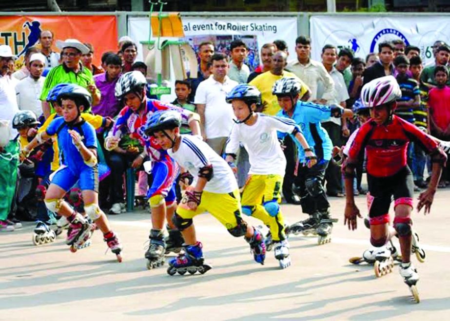 A scene from the 6th National Roller Skating Championship at the square of Bangabandhu National Stadium on Friday.