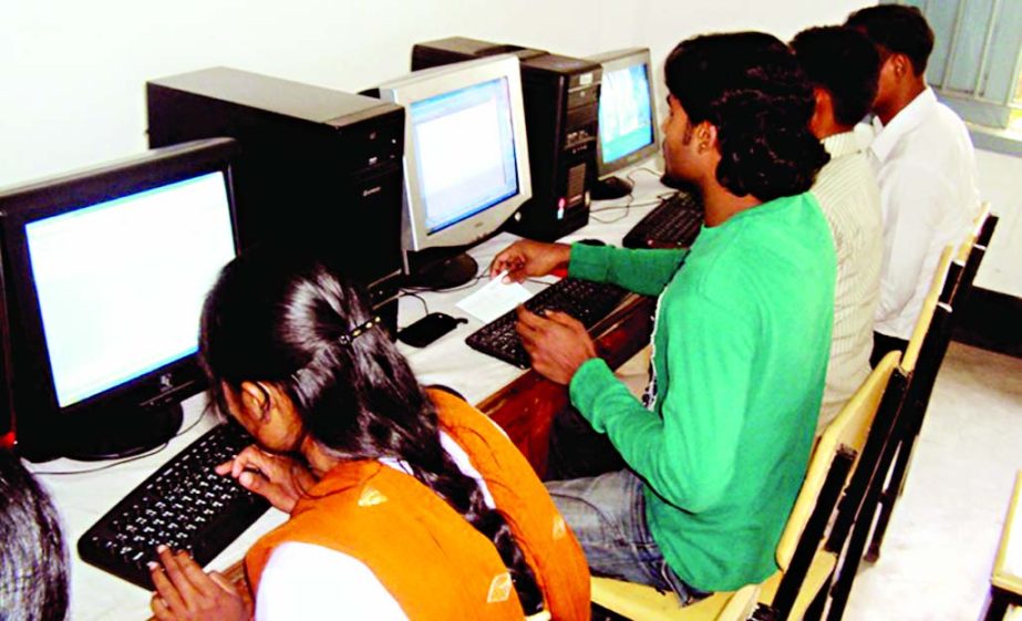 RANGPUR: IT professionals and trained educated youths working at a digital centre to earn well through providing digital service to the common people in accelerating national progress in Rangpur on Wednesday.