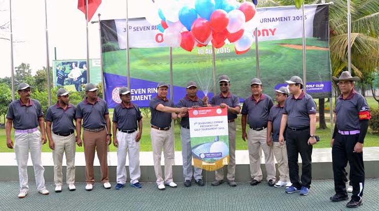 Chief of Naval Staff Vice Admiral M Farid Habib inaugurating the 3rd Seven Rings Cement President Cup Golf Tournament by releasing the balloons as the chief guest at the Army Golf Club on Saturday. Managing Director of Seven Rings Cement Md Ali Pasha, Gen