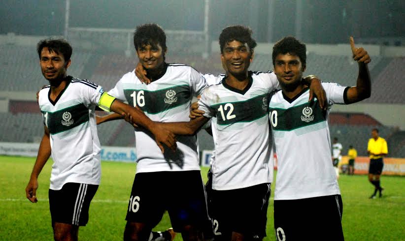 Players of Mohammedan Sporting Club celebrate after victory over Team BJMC in the Manyavar Bangladesh Premier League at the Bangabandhu National Stadium on Monday.Mohammedan Sporting Club won the match 2-0.