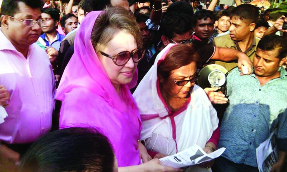 BNP Chairperson Begum Khaleda Zia campaigning in favour of Dhaka North City Corporation mayoral candidate Tabith Awal in Gulshan area along with other party leaders on Saturday.
