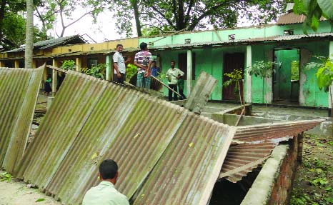 GAIBANDHA: Four classrooms of Gidari High School at Gaibandha Sadar Upazila were badly damaged by nor'wester on Tuesday night.