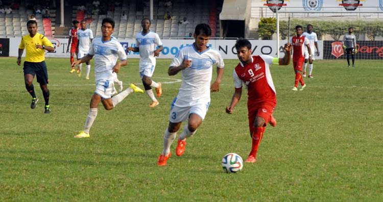 A scene from the football match of the Manyavar Bangladesh Premier League between Sheikh Russel Krira Chakra Limited and Farashganj Sporting Club at the Bangabandhu National Stadium on Thursday.