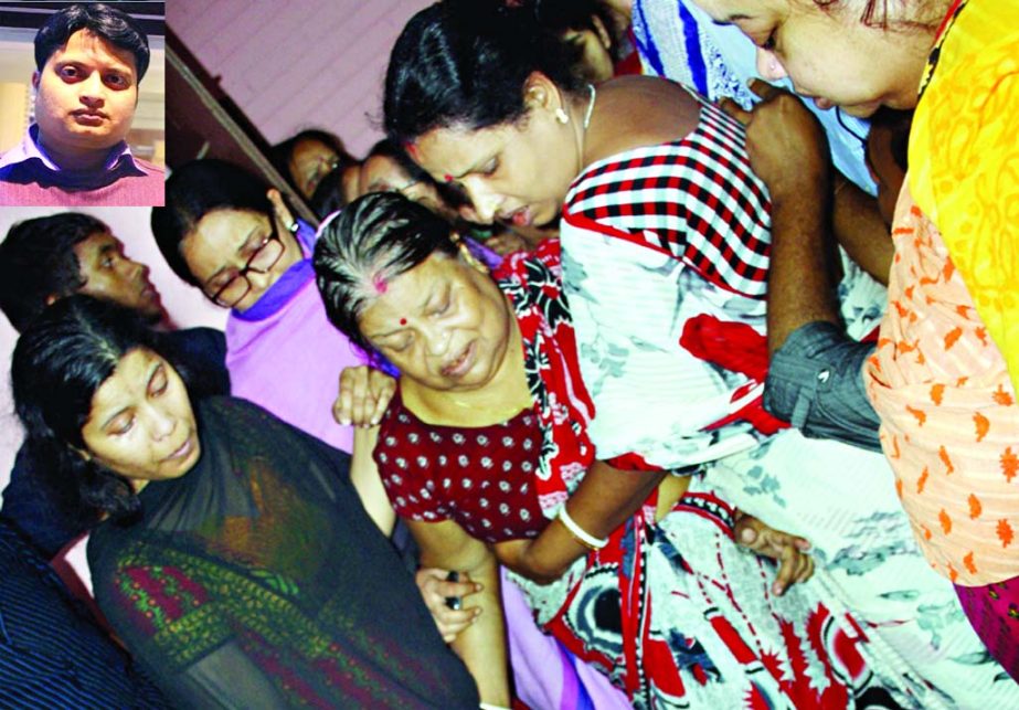 Relatives of blogger Ananta Bijoy Das wailing after the news of his killing in Sylhet on Tuesday.