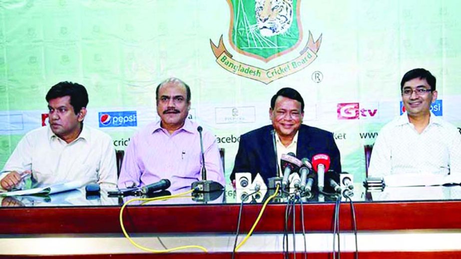 Chairman of BPL Governing Council Afzalur Rahman Sinha addressing a press conference at the Media Briefing Room of Sher-e-Bangla National Cricket Stadium in Mirpur on Tuesday.