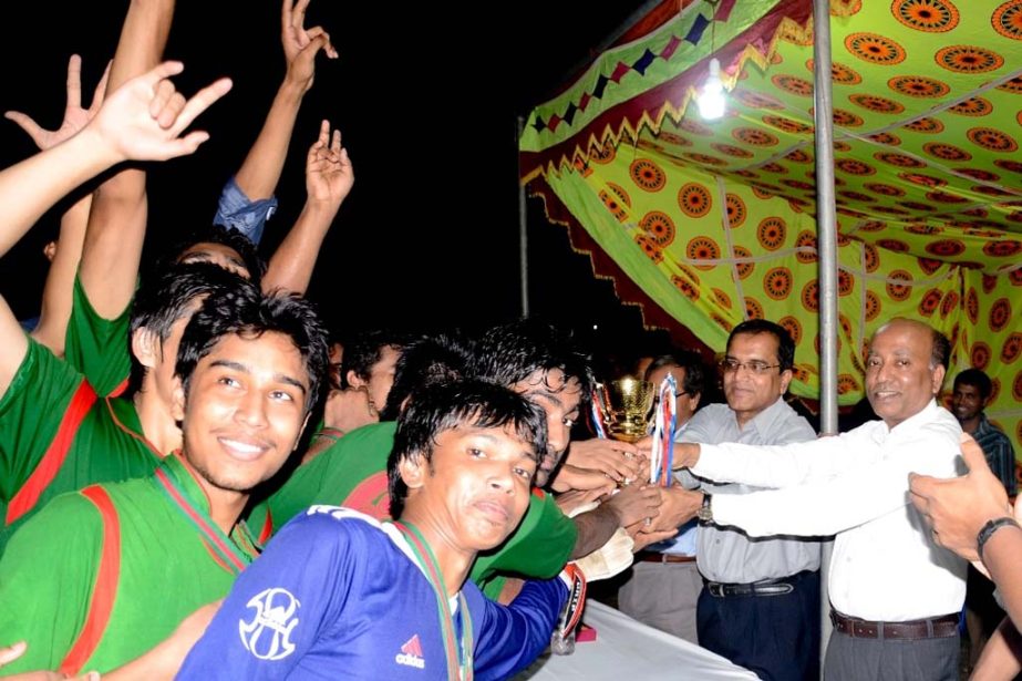 CUET VC Prof Dr Md Jahangir Alam distributing prizes among the winners of CUET Inter Football Tournament yesterday.