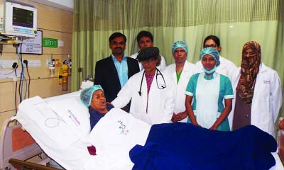 KHULNA: Fortis Escorts Heart Institute in association with AFC Health, Khulna, performed primary angioplasty on a 100 year old female patient recently ; first of its kind in Bangladesh.