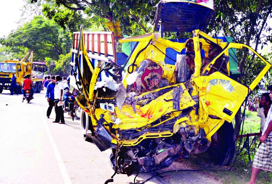 A Dhaka-bound Antar Paribahan bus collided head-on with a loaded truck in Sirajganj area leaving ten people killed and 50 others injured on Saturday.