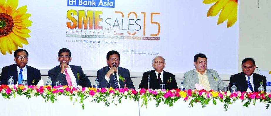 Md Mehmood Husain, President & Managing Director of Bank Asia addressing the "SME Sales Conference-2015" for Dhaka Zone at BIAM Auditorium in the city on Saturday. AMD Aminul Islam, DMD Md Arfan Ali, SEVPs Mohammad Borhanuddin, Barun Kanti Saha and GWM