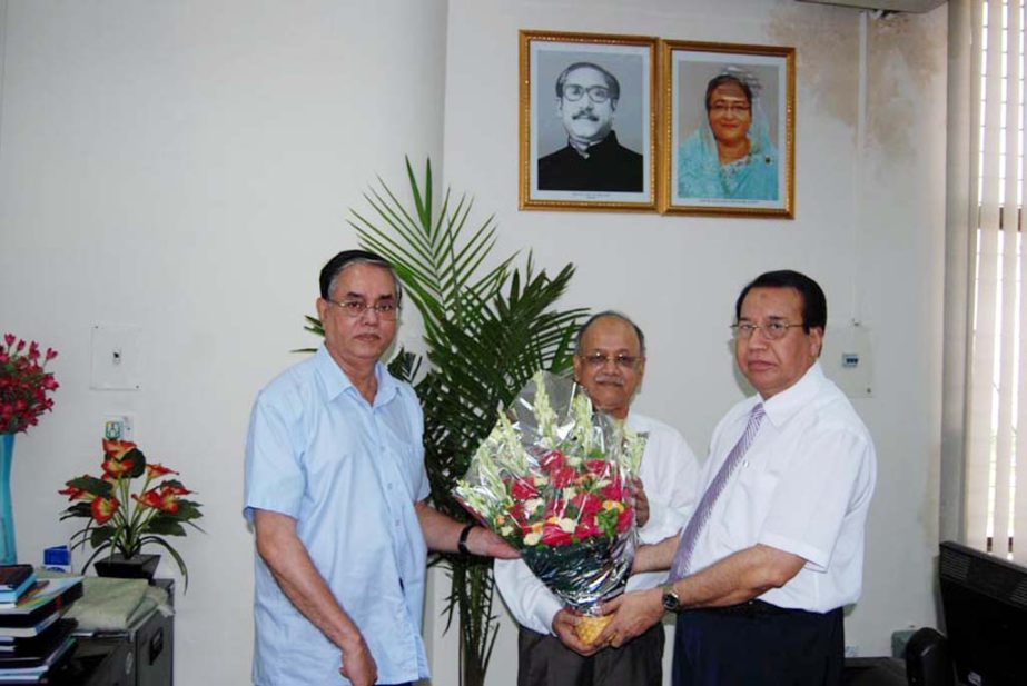 Chairman of the Trustee Board of Bangladesh University of Business and Technology (BUBT) Prof Dr Shafique Ahmed Siddique and its Vice Chancellor Prof Md Abu Saleh seen with the Chairman of University Grants Commission of Bangladesh (UGC) Prof Abdul Mannan