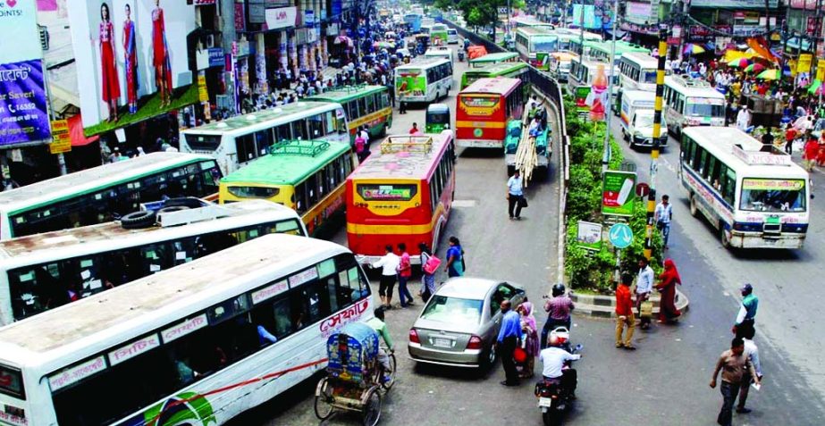 City witnessed normal movement of vehicles despite Jamaat's call for 24 hours from Wednesday morning. This photo was taken from Mirpur area.