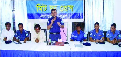 NETRAKONA: Newly posted Police Super in Netrakona Joydeb Chowdhury speaking at a press briefing at Conference Room at Netrakona Police Line on Tuesday.