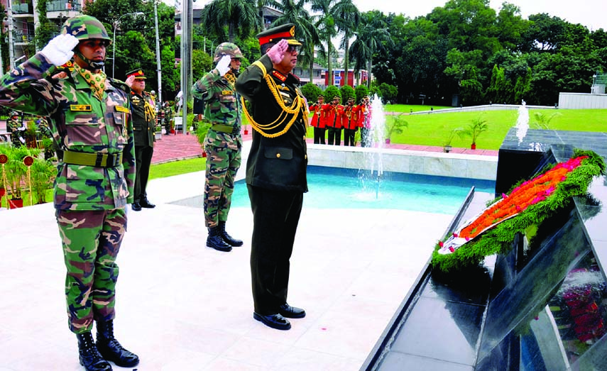 Newly appointed Army Chief Abu Belal Mohammad Shafiul Haque placed floral wreaths at the Shikha Anirban at Dhaka Cantonment on Sunday. Photo ISPR