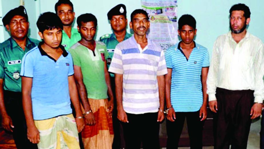Adabor Thana Police in a drive on Monday rescued an abducted businessman from city's Adabor area and arrested five alleged abductors in this connection.